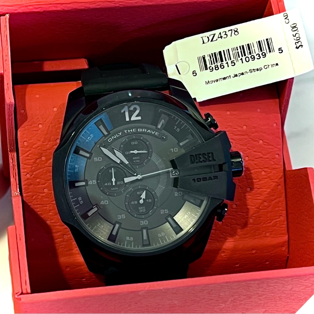 Like New! Diesel Mega Chief Stainless Steel/Silicone Chrono Blackout Watch